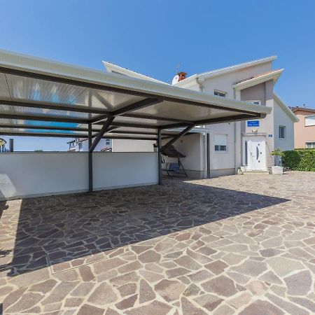 Holiday Home Villa Gocci By Interhome Kmeti Extérieur photo