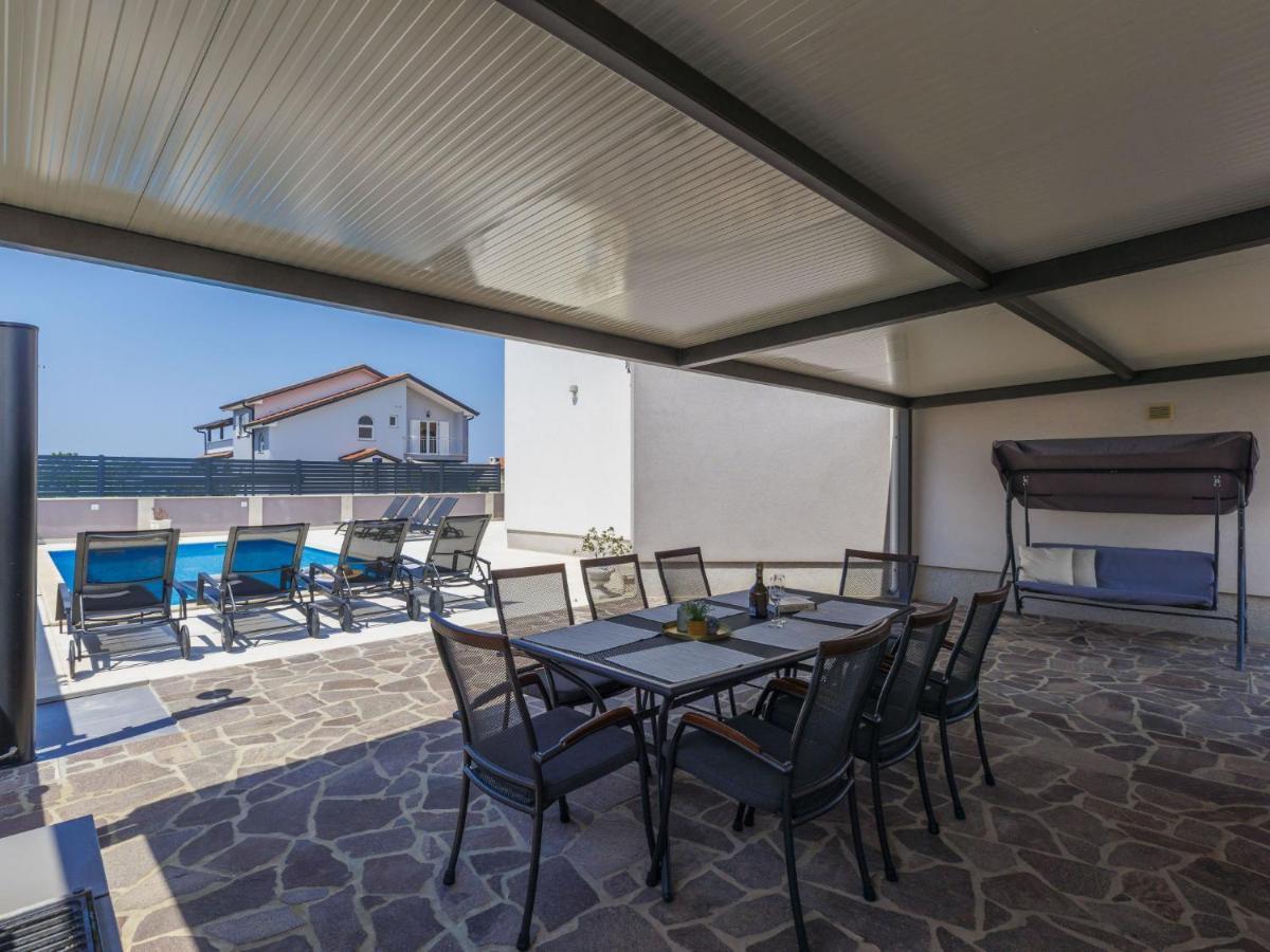 Holiday Home Villa Gocci By Interhome Kmeti Extérieur photo